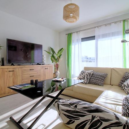 Apartamento Center Location, Ac, Swimming Pool, And Parking Olhão Exterior foto