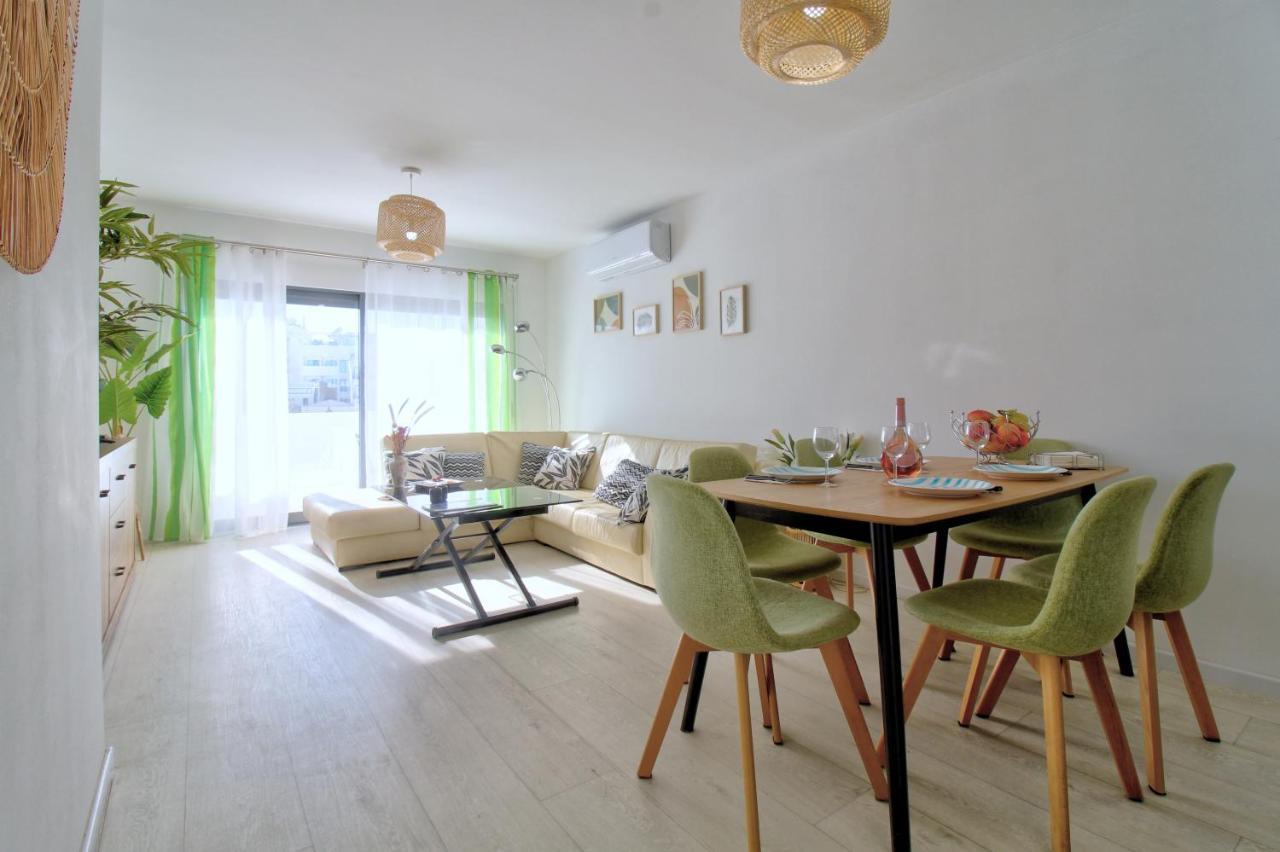 Apartamento Center Location, Ac, Swimming Pool, And Parking Olhão Exterior foto